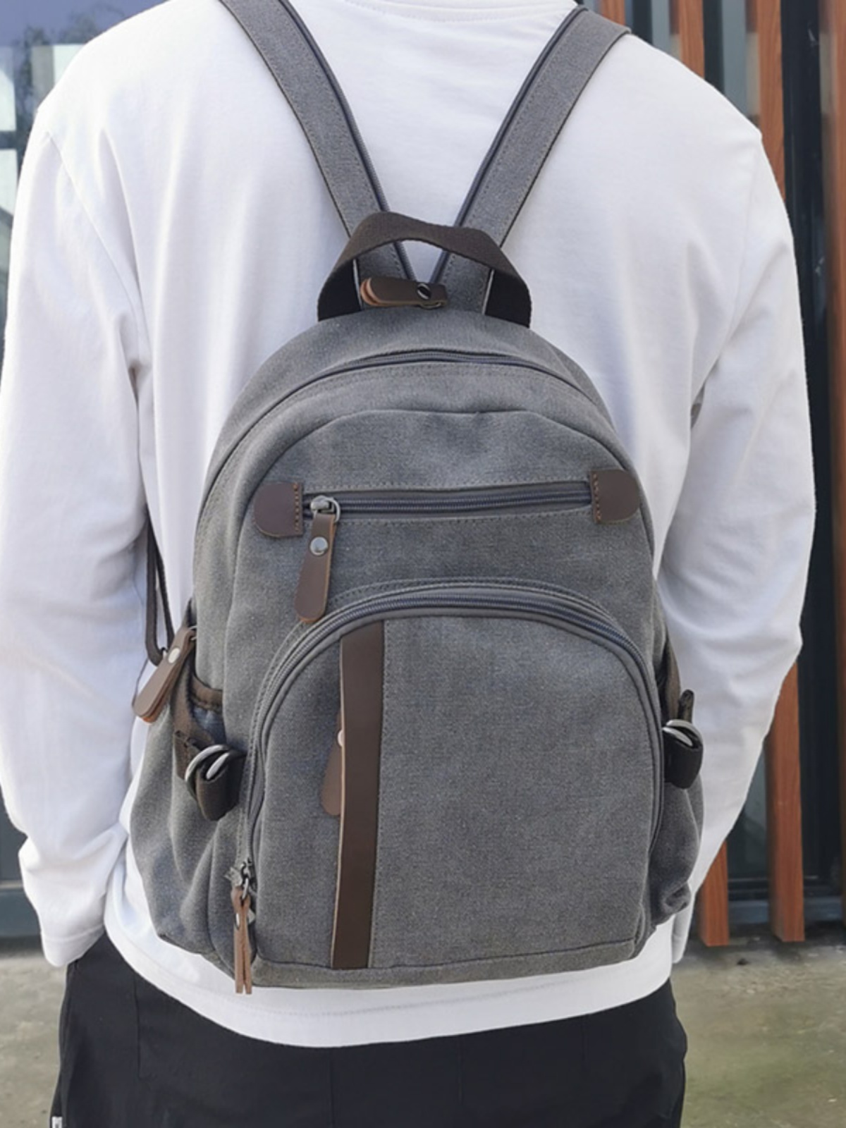 小さなキャンバスバックパックメンズスポーツ多機能チェストバッ - Canvas Backpack Casual のレビューと価格