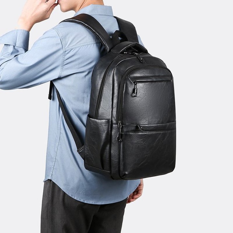 プレミアムレザービジネスバックパック – 15.6インチノー - Laptop Backpack 15.6 のレビューと価格